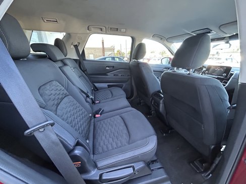 Used 2022 Nissan Pathfinder SV image 13