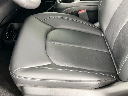 New 2025 Chrysler Pacifica Select image 19