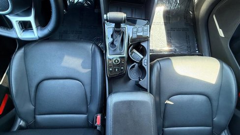Used 2024 Kia Sportage EX image 24