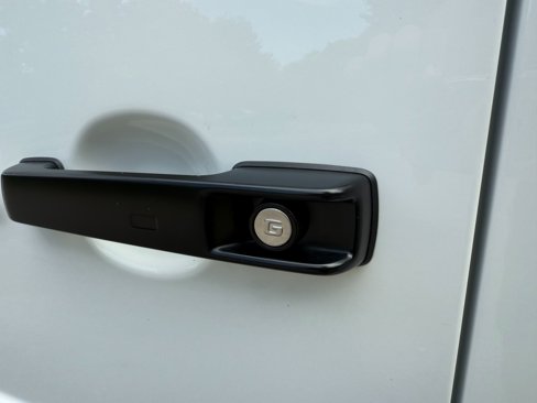Used 2025 Mercedes-Benz G 550 image 43