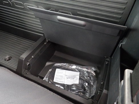 Used 2024 Toyota Tacoma SR image 28