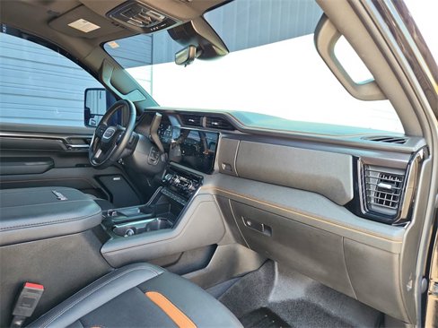 Used 2024 GMC Sierra 2500 AT4 w/ AT4 Premium Plus Package image 34