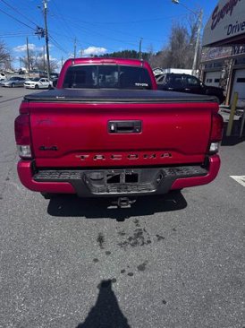 Used 2019 Toyota Tacoma SR5 image 3