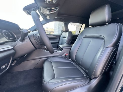 New 2025 Jeep Grand Cherokee Limited image 12