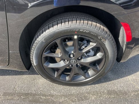 New 2026 Chrysler Pacifica Limited w/ Uconnect Theater Family Group image 10