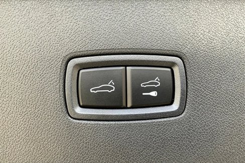 New 2026 Porsche Cayenne GTS image 21