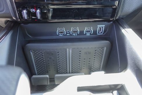 New 2025 RAM 1500 Rebel w/ G/T Package image 22