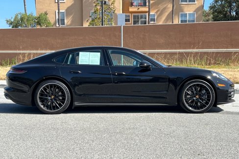 Used 2021 Porsche Panamera 4 image 3