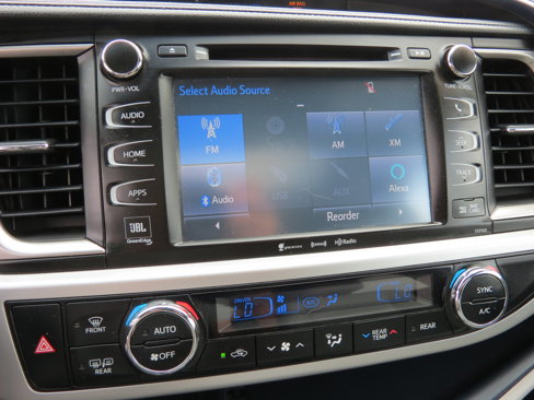 Used 2016 Toyota Highlander Limited image 22