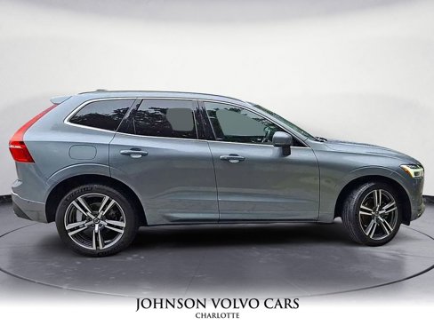 Used 2019 Volvo XC60 T5 Momentum w/ Multimedia Package image 7