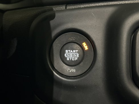 Certified 2021 Jeep Wrangler Unlimited Sahara image 22