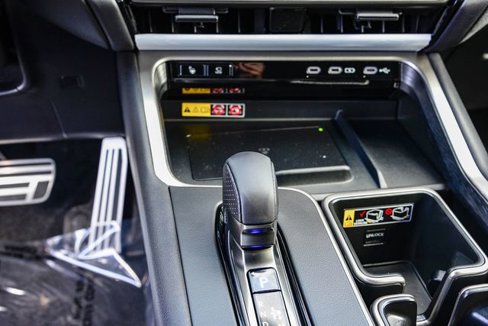 New 2026 Lexus TX 500h AWD image 30
