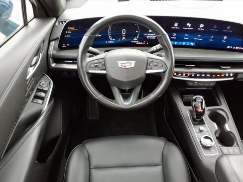 Used 2024 Cadillac XT4 Sport w/ Cold Weather Package image 13