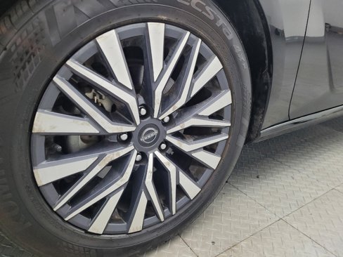 Used 2024 Nissan Altima 2.5 SV image 31