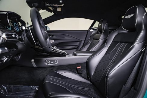 New 2025 Aston Martin V8 Vantage Coupe image 19