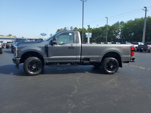 New 2026 Ford F250 4x4 Regular Cab Super Duty image 4