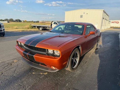 Used 2011 Dodge Challenger image 4