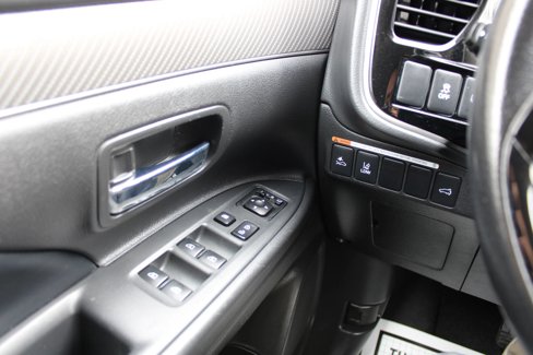 Used 2020 Mitsubishi Outlander SEL image 27