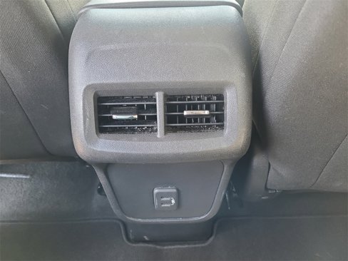 Used 2023 Chevrolet Equinox LT image 28