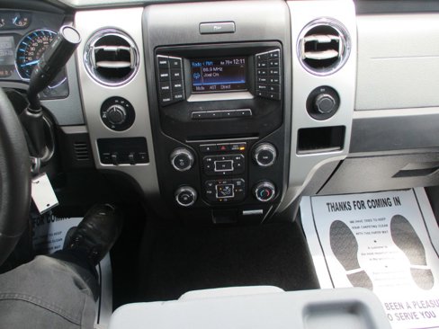Used 2014 Ford F150 XLT w/ XLT Chrome Package image 17