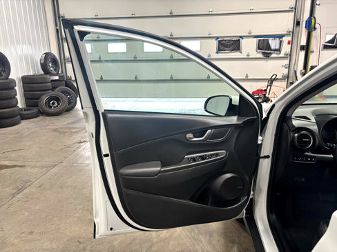 Used 2020 Hyundai Kona Ultimate image 24