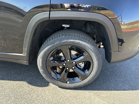 New 2025 Jeep Grand Cherokee Limited w/ Luxury Tech Group II image 18
