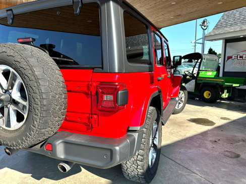 Used 2018 Jeep Wrangler Unlimited Sahara w/ Dual Top Group image 16