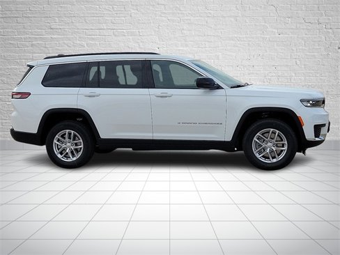 New 2025 Jeep Grand Cherokee L Laredo image 5