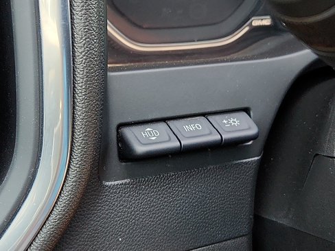 Used 2022 GMC Sierra 2500 AT4 w/ AT4 Premium Plus Package image 17