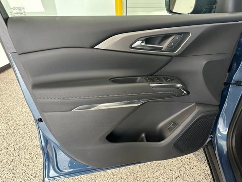 New 2026 Chevrolet Traverse LT w/ Driver Confidence Package image 4