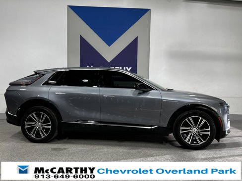 Used 2023 Cadillac Lyriq 2WD image 7