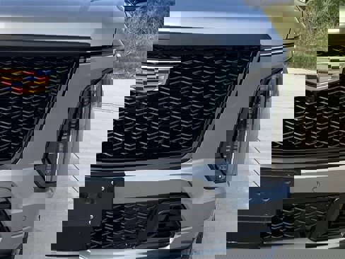 Certified 2025 Cadillac Escalade ESV V image 7