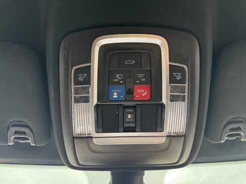 Used 2022 RAM 2500 Limited image 29