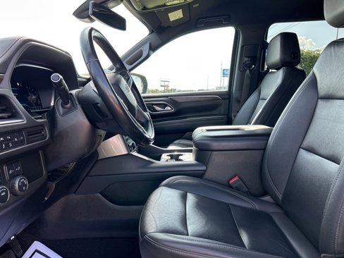 Used 2022 Chevrolet Suburban Z71 image 17
