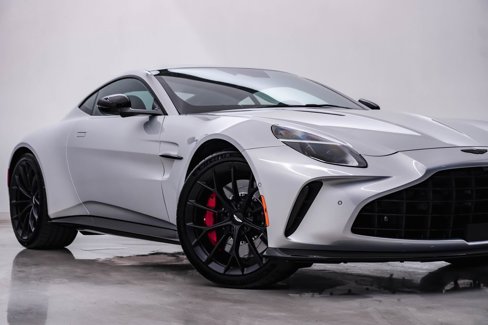 New 2026 Aston Martin V8 Vantage Coupe image 2