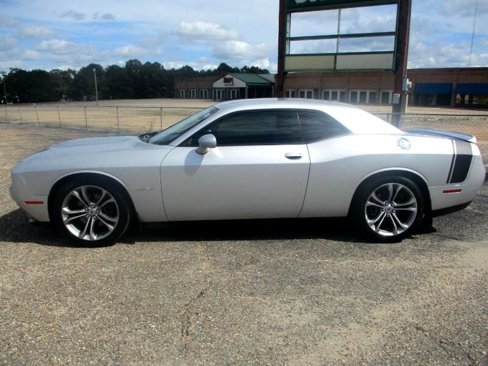 Used 2020 Dodge Challenger R/T image 2