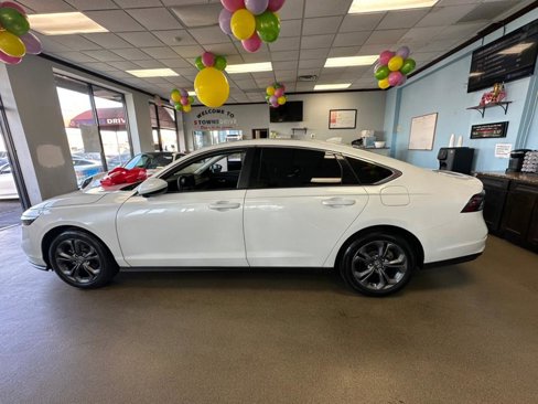 Used 2023 Honda Accord EX image 9