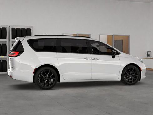 New 2026 Chrysler Pacifica Limited w/ S Appearance Package image 6