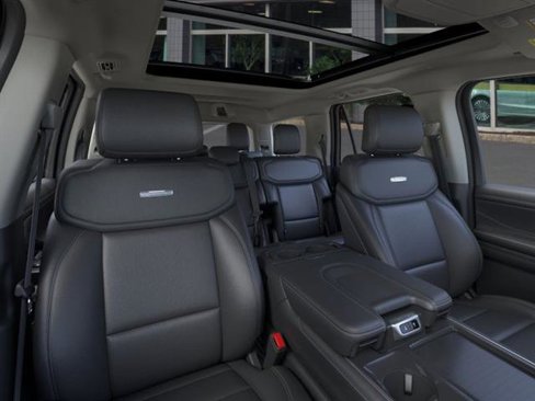 New 2025 Ford Expedition Platinum image 10