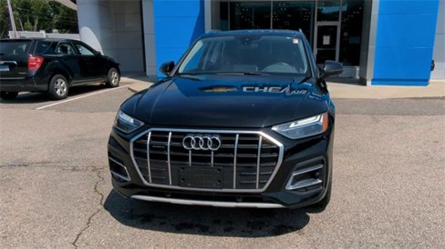 Used 2023 Audi Q5 2.0T Premium image 3