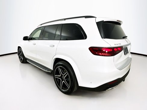 Used 2025 Mercedes-Benz GLS 450 4MATIC image 5