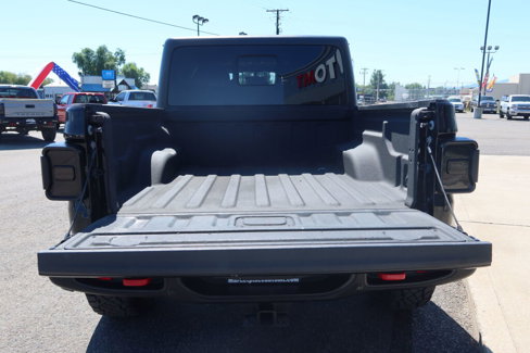 Used 2020 Jeep Gladiator Rubicon image 16