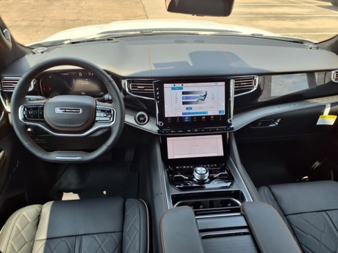 New 2025 Jeep Grand Wagoneer Series III image 3