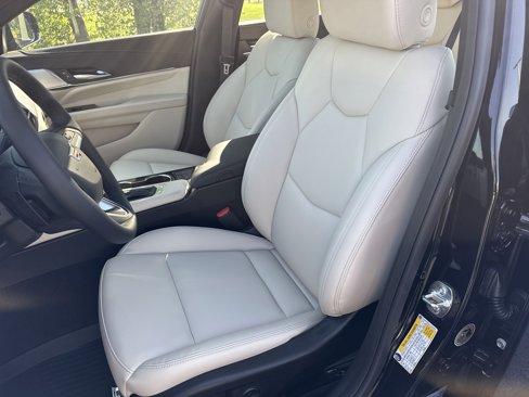 New 2026 Cadillac CT4 Luxury image 6
