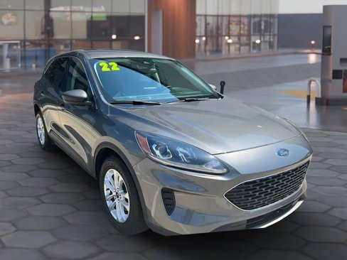 Used 2022 Ford Escape SE w/ Convenience Package image 2