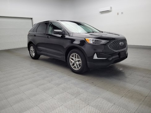 Used 2023 Ford Edge SEL image 13