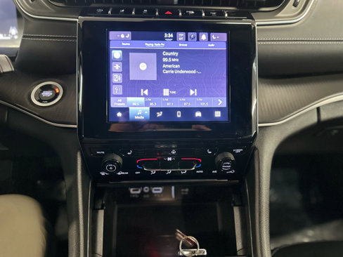 Used 2024 Jeep Grand Cherokee L Laredo image 25