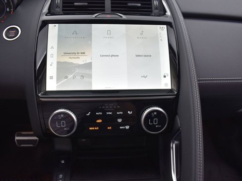 New 2024 Jaguar E-PACE R-Dynamic SE image 19