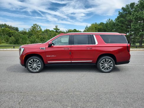 New 2026 GMC Yukon XL Denali image 2