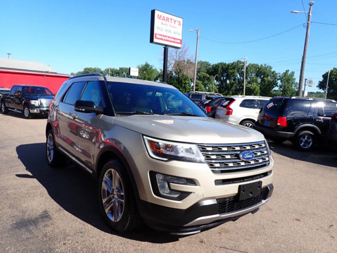 Used 2017 Ford Explorer XLT w/ Equipment Group 202A image 1